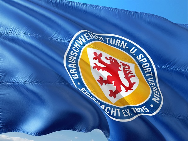 策虽然有时 策虽然有时