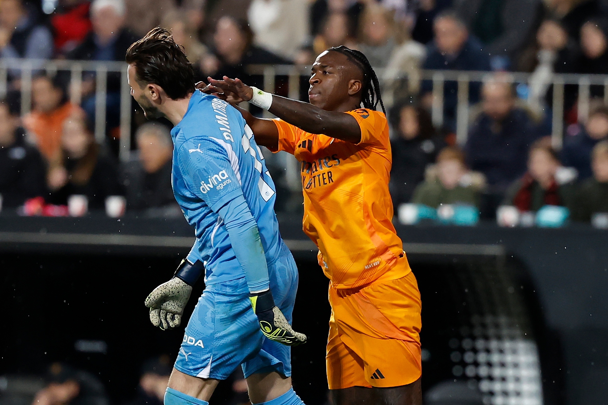 失误频频 失误频频