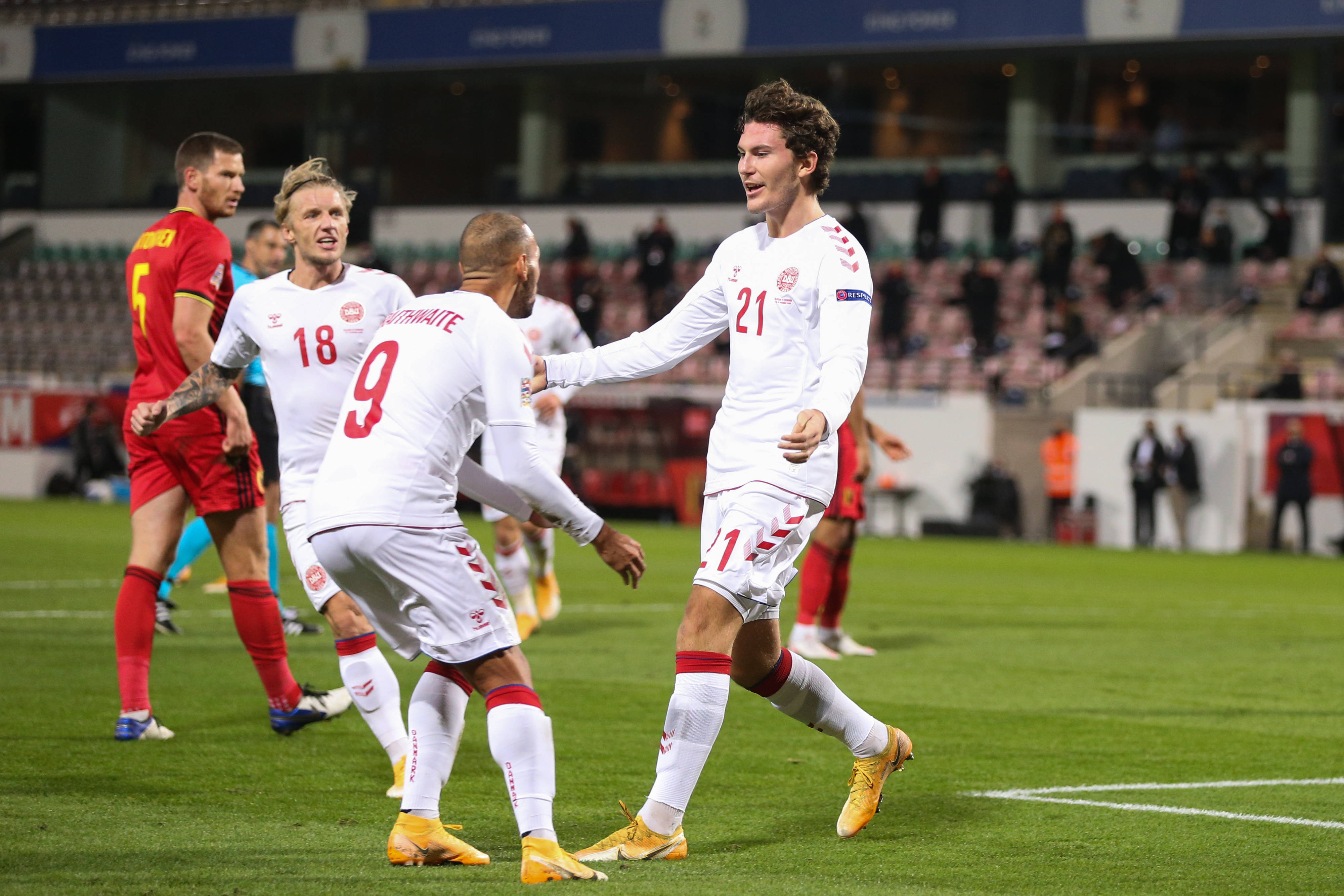 但也尊重他 但也尊重他